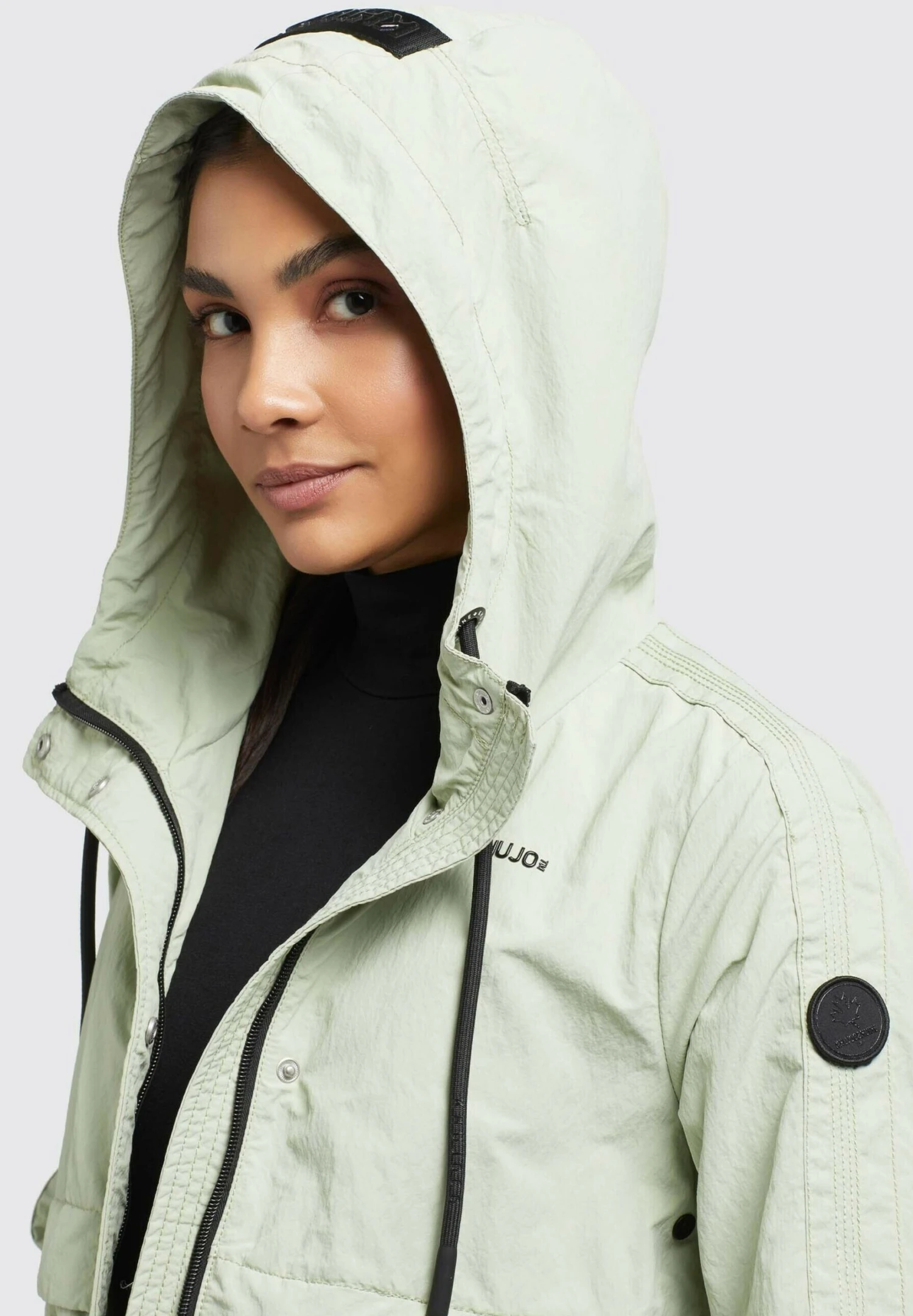 Khujo Zahira - Lichte Jas - Blassgrün 8 Khujo Zahira - Lichte Jas - Blassgrün - Afbeelding 6