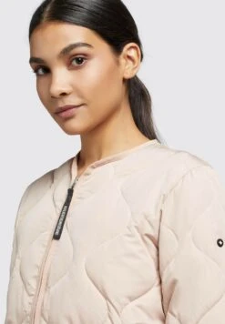 Khujo Alma - Jas - War-Pin 15 Khujo Alma - Jas - War-Pin -Khujo 5714ef72c8cc42c19b7c27438fd57553