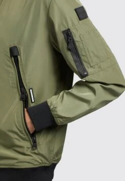 Khujo Astile2 - Bomberjacks - Olivgrün -Khujo 7f0272f37f694818808aeaa55bb2c546